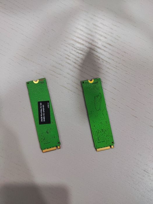 NVMe SSD Disk 256 GB64585180389633121