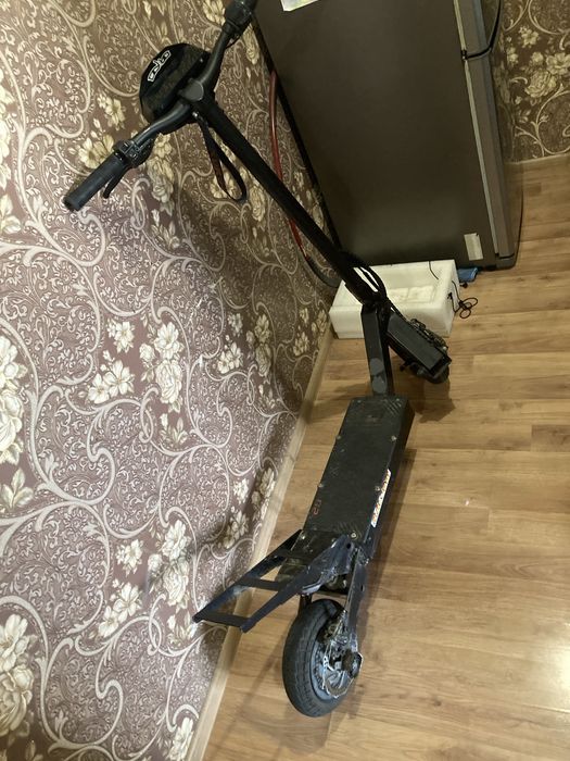 Електро самока kukirin g2