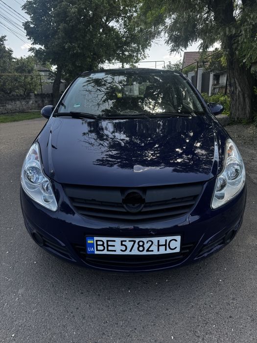 Продам Opel Corsa 2009 год 1л Бензин Механика-5ст