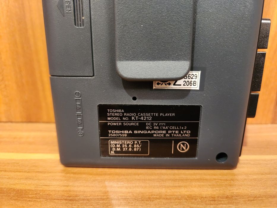 Toshiba kt-4212 касетний плеєр