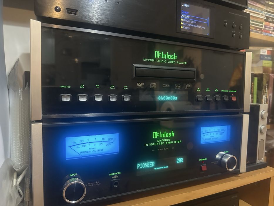 Mcintosh MA5300 e Mcintosh MVP861 Audio Video Player