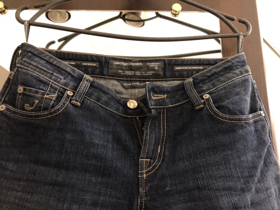 Продам джинсы Jacob Cohen p 30