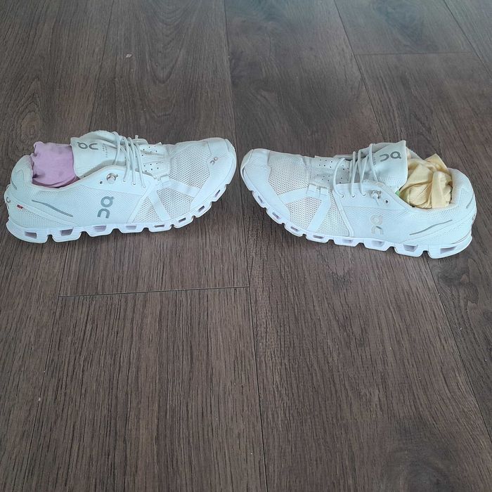 Buty  on cloud rozm.39