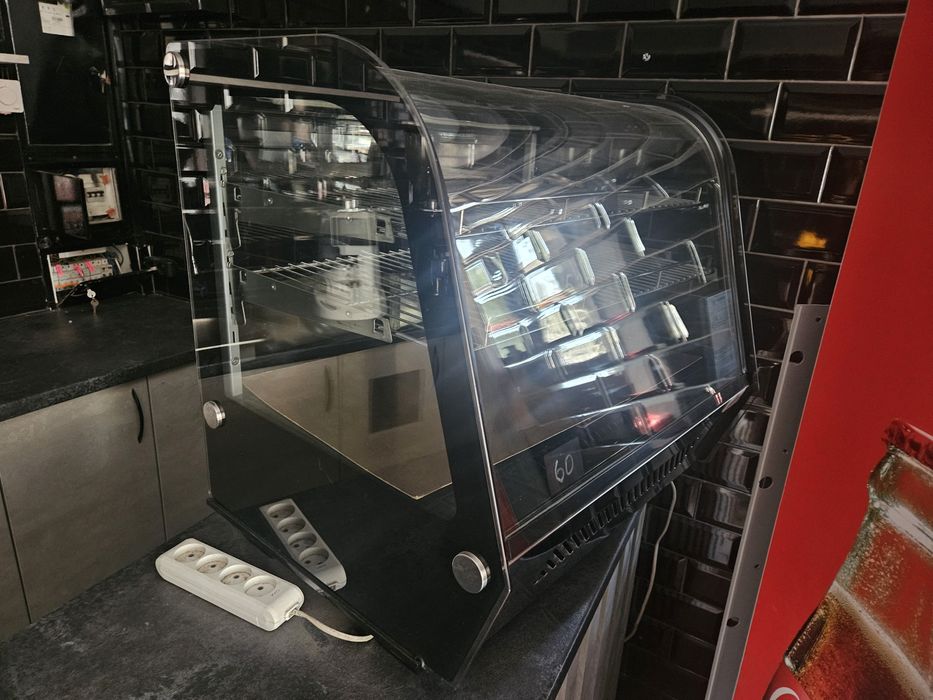 Продажа под кофейню оборудование мебель кофемашина бизнес