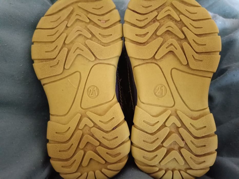 Ботинки размер 21