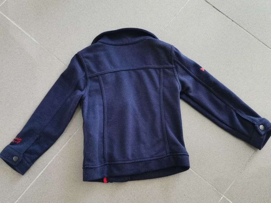 Casaco Minnie azul escuro e vermelho