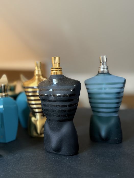 Pustw flakony perfum