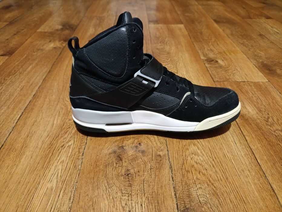 Кроссовки  Nike кожа.р 44.5