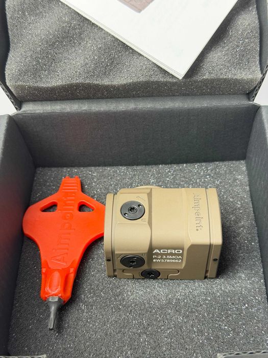 Коліматорний приціл Aimpoint Acro P-2 Tan (3.5MOA) Швеция Оригінал Tan