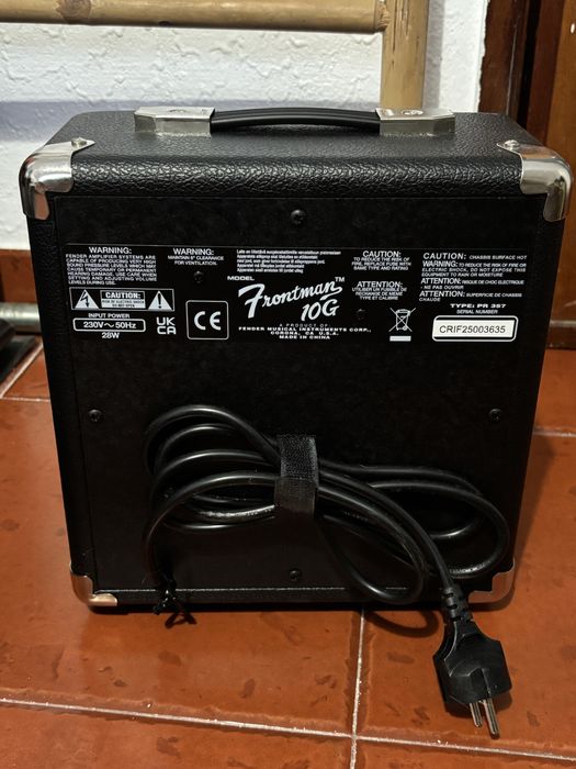 Squier/Fender Frontman 10G