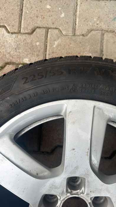 Alufelgi z oponami zimowymi Audi 17 4 sztuki