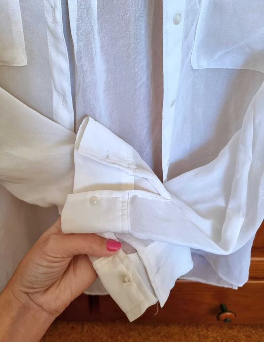 Camisa branca com transparência Bershka, tamanho XS