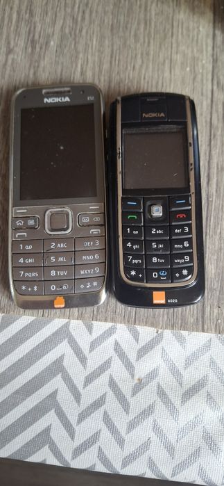 Sprzedam telefony uszk.