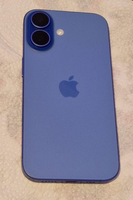 iPhone 16 cor azul