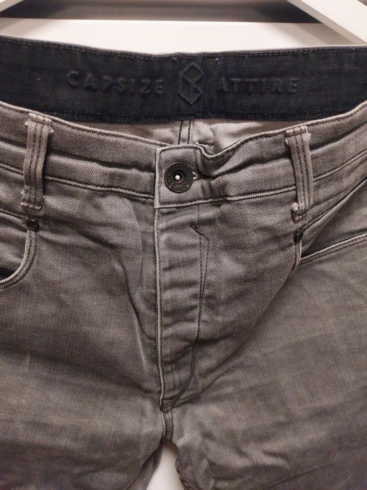Spodnie męskie Capsize Attire jeansy z kieszeniami modny fason stylowe