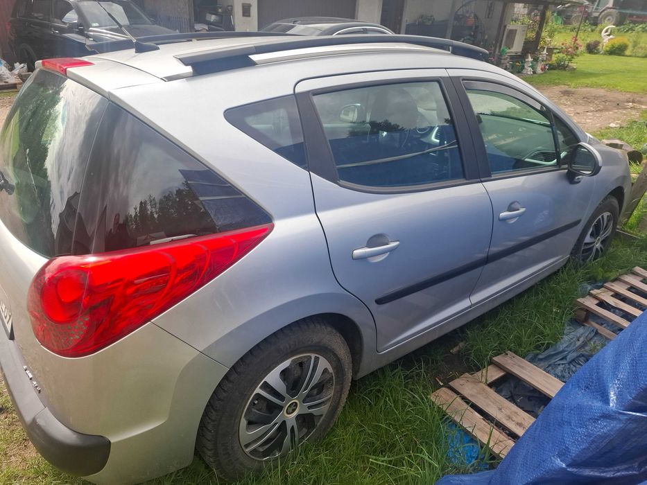 Peugeot 207 SW 1.4 benz. 2007r