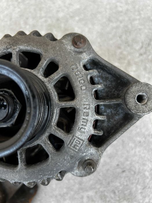 генератор Opel astra F Vectra B Omega A 1.8, 2.0 бензин 100 amp