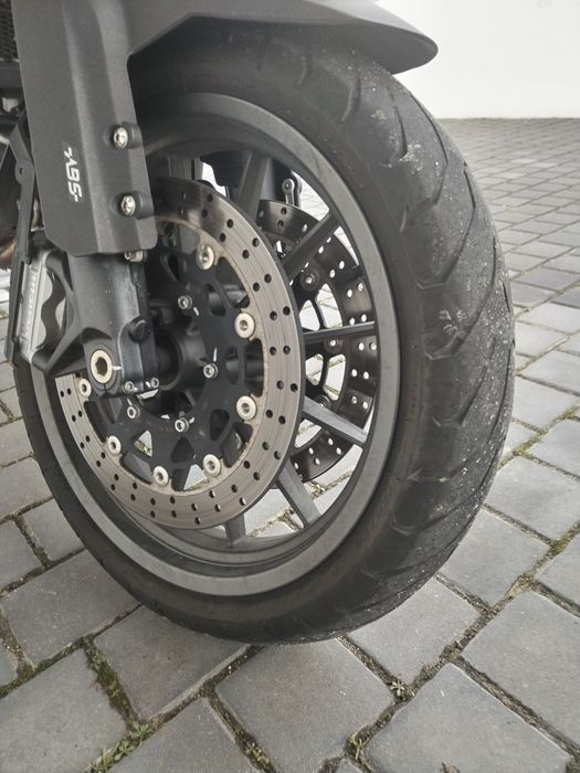 Mota Benelli TRK 502.   13mil e 500 km