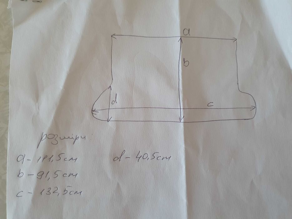 Продам оригінальний гумовйи килимок у багажник на Lexus RX/LX  350/450