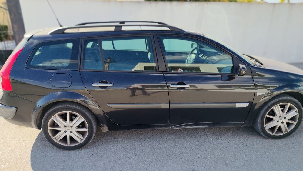 Megane preto 2005