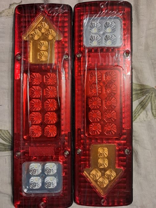 Задні фанарі на причіп