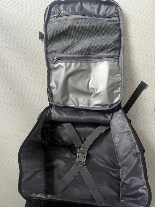Plecak kabinowy BAGZY - Nowy z metką, wodoodporny Oxford, USB , Ryanair( 40x30x20 )