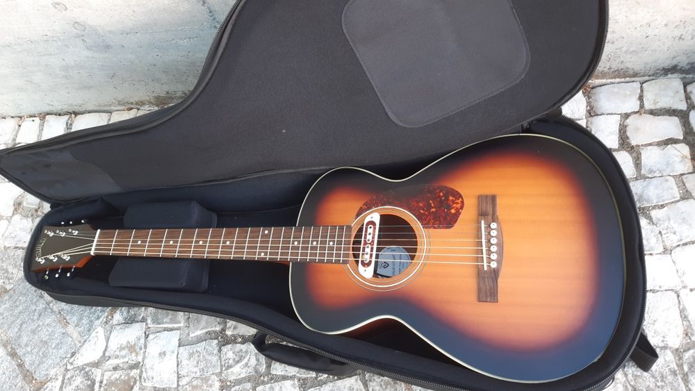 GUILD Troubadour 240 E