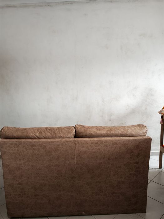 Sofá pequeno para duas pessoas