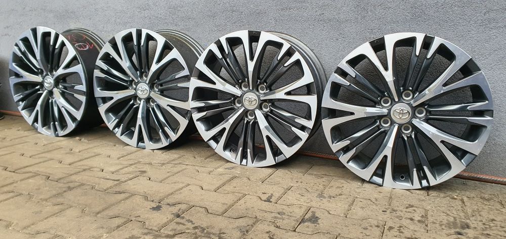 "18 5x114.3 Toyota Oryginał