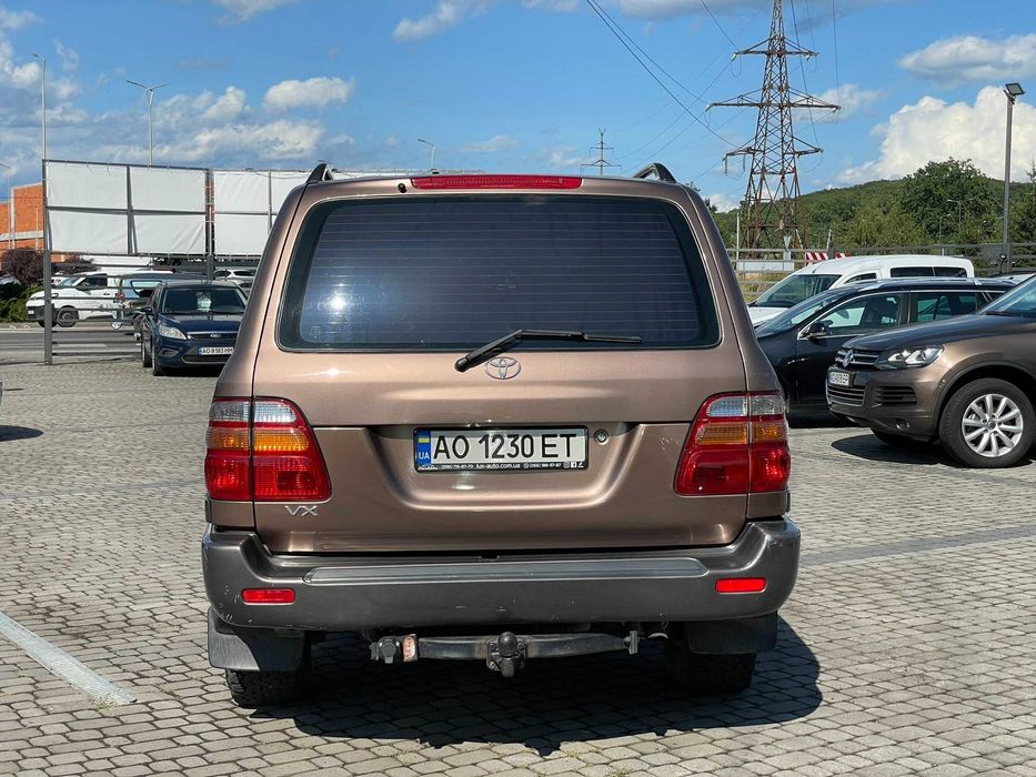 Toyota Land Cruiser