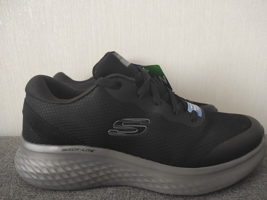 Кросівки SKECHERS р.43