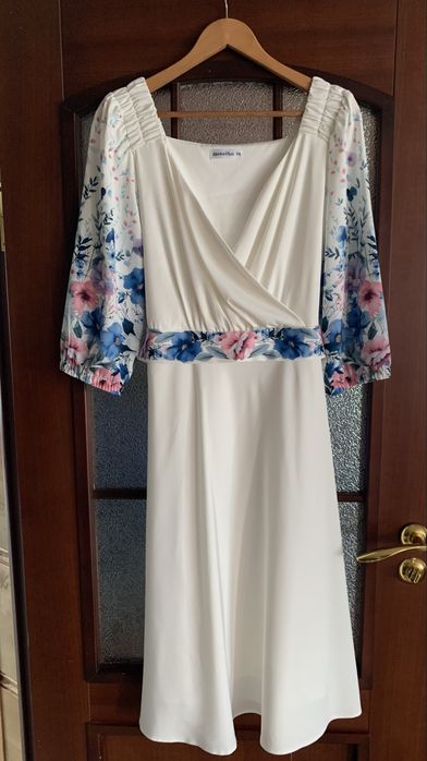 Сукня святкова біла