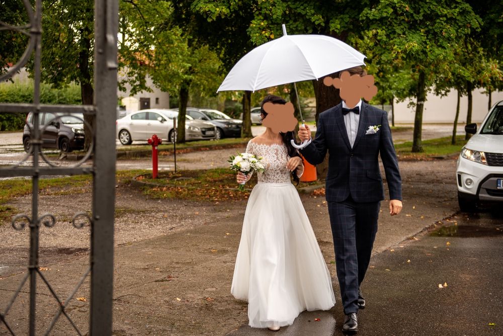 Śliczna suknia ślubna