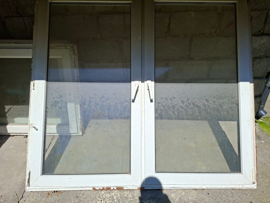 Okno PCV białe 170x150 cm dwuskrzydłowe – 140 zł