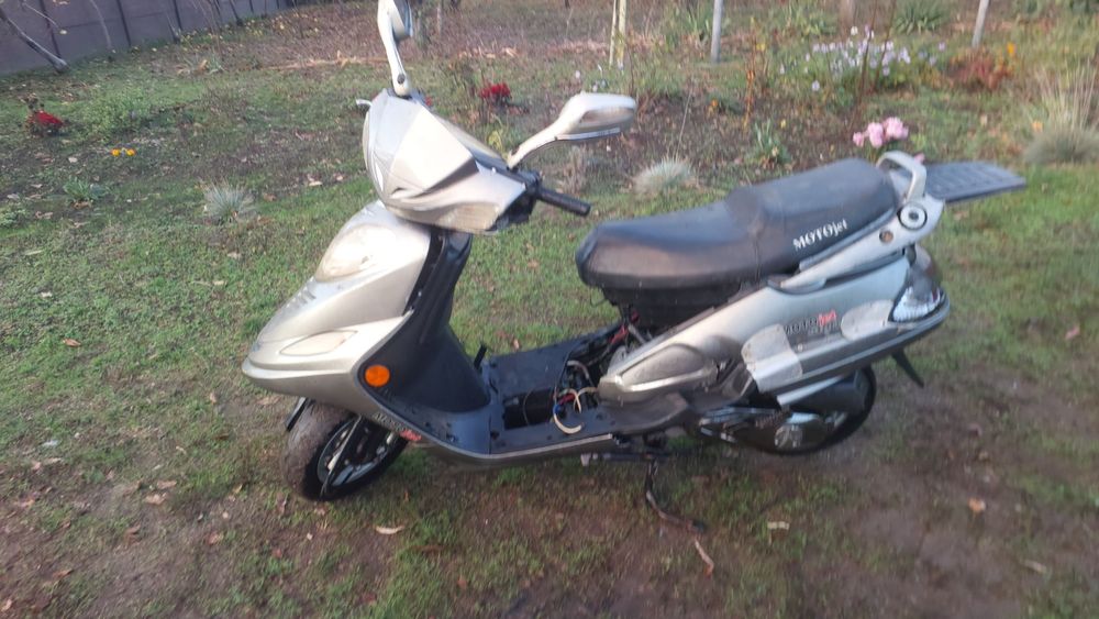 Скутер МотоДжет Шторм під розбір