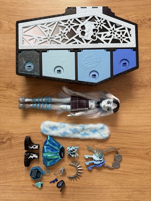 Monster High Frankie Frankenstein lalka skulltimate secrets straszysekrety