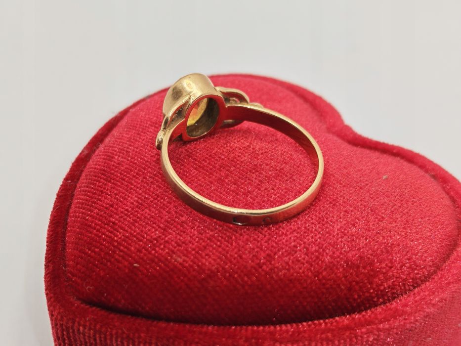 Złoty pierścionek pr. 583 waga 3,18g rozmiar 19 używany