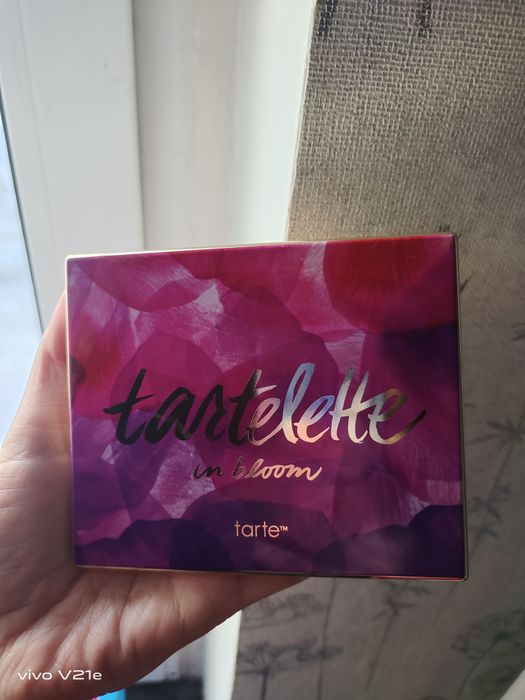 Палетка Tarte In bloom