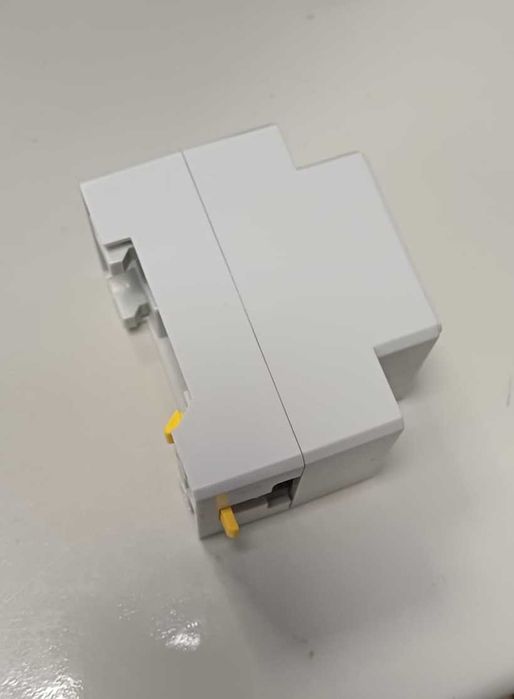 Tomada Schuko para calha Din para Quadros 2P+T 10/16A 250V 50hz