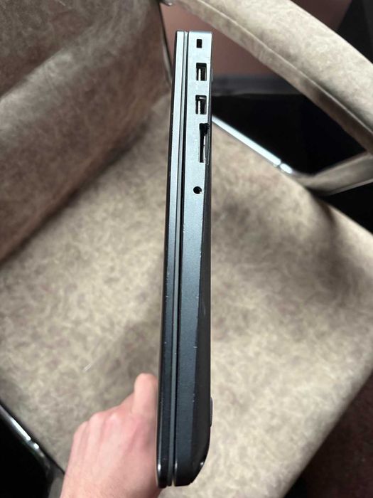 Ноутбук Dell 15.6 дюйма intel i5 6 gen. 8gb ddr4.ssd m2 128gb