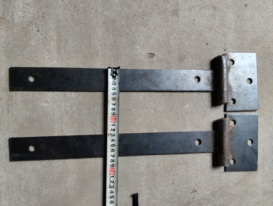 Петля, завіса на дерев'яні двері або гаражні ворота