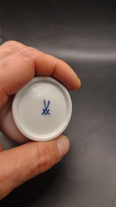 Wazon wazonik biel Miśnia meissen porcelana