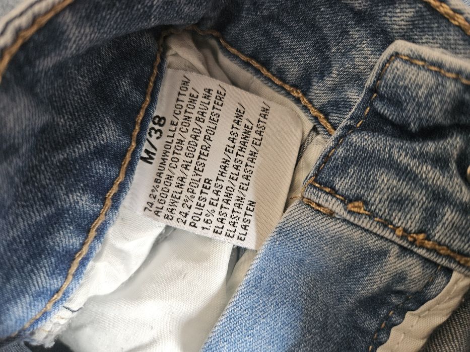 Dżinsowe damskie spodnie z nadrukiem