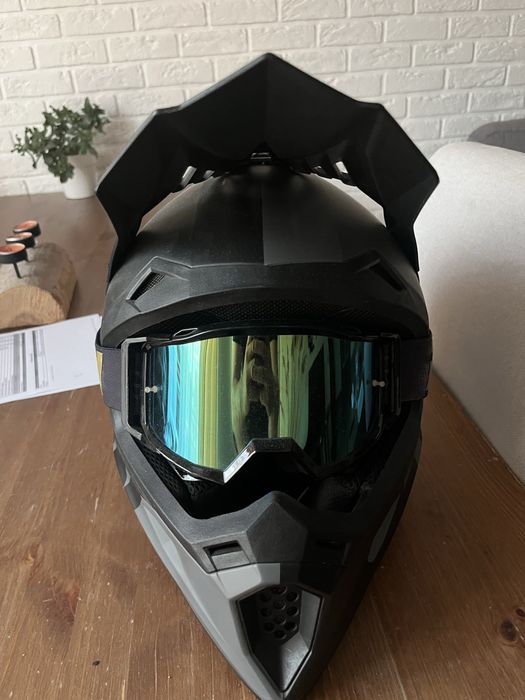 Sprzedam kask Raven