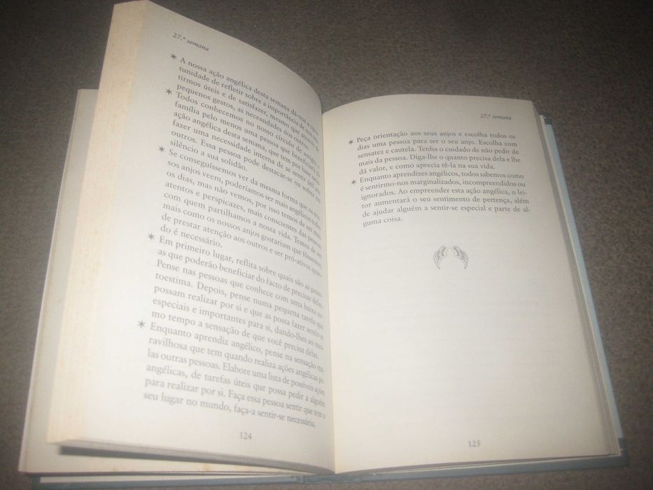 Livro "Palavras de Luz: Deixe-se Guiar Pelos Seus Anjos" de Samantha Jane Altea e Rosemary Altea
