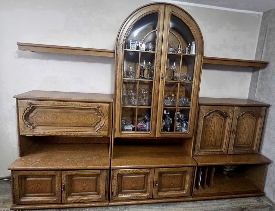 Komplet witryna dębowa