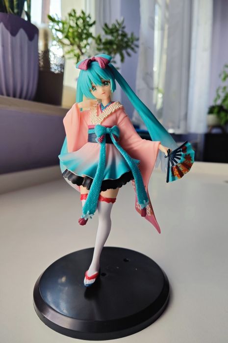 Hatsune Miku - figurka.