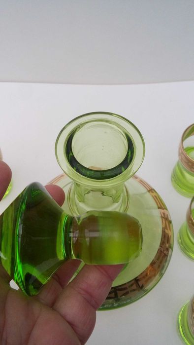 Набор графин и 6 стопок.Цветное стекло,позолота.Антик.СССР 1960-е.