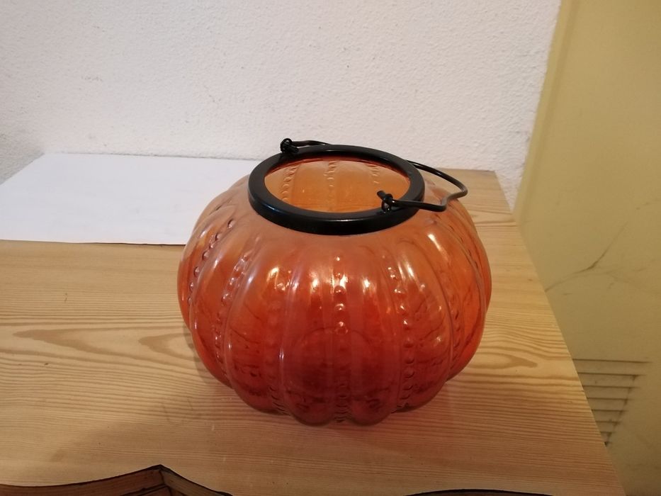 Vendo o raro de vidro e preto laranja bom estado