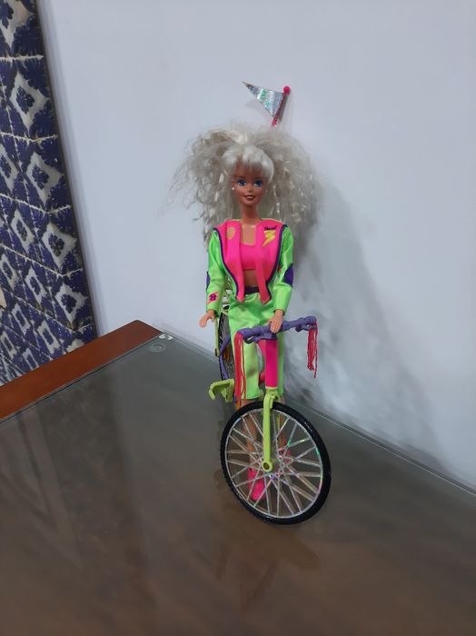 Bicicleta barbie c,barbie